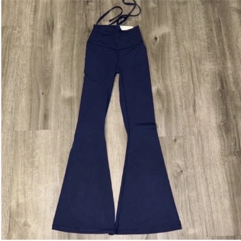 🌓Firm Price🌗 offline by aerie real me strappy flare
